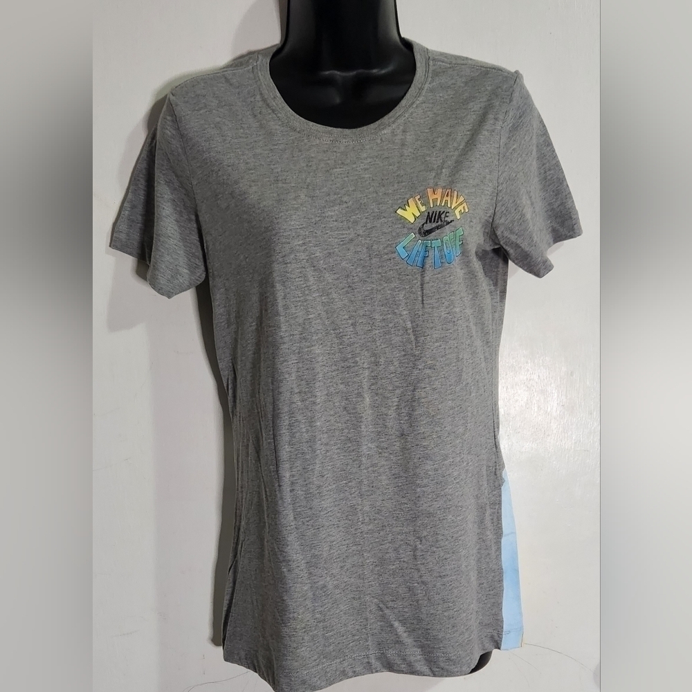 NIKE T-shirt for women size M - Picture 2 of 4